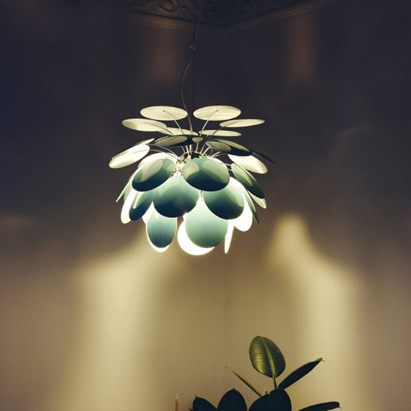 Nordic Creative Pine Cone Design Chandelier