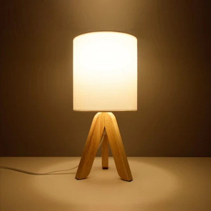 Nordic Tripod Wooded Table Lamp