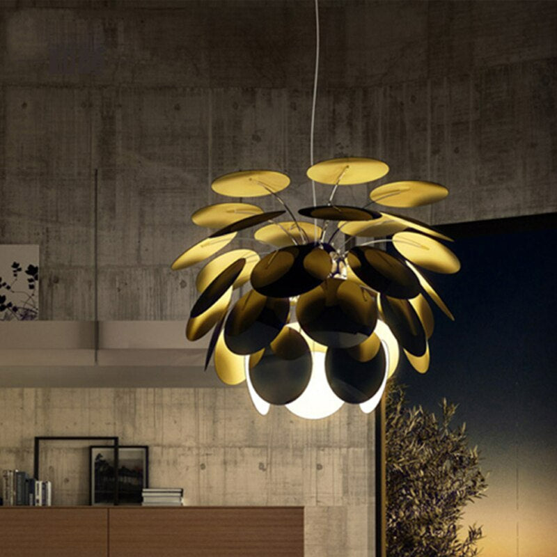 Nordic Creative Pine Cone Design Chandelier