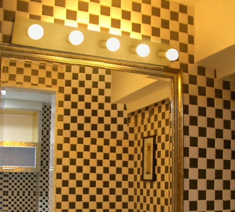 Classic Cosmetic Mirror Wall Light