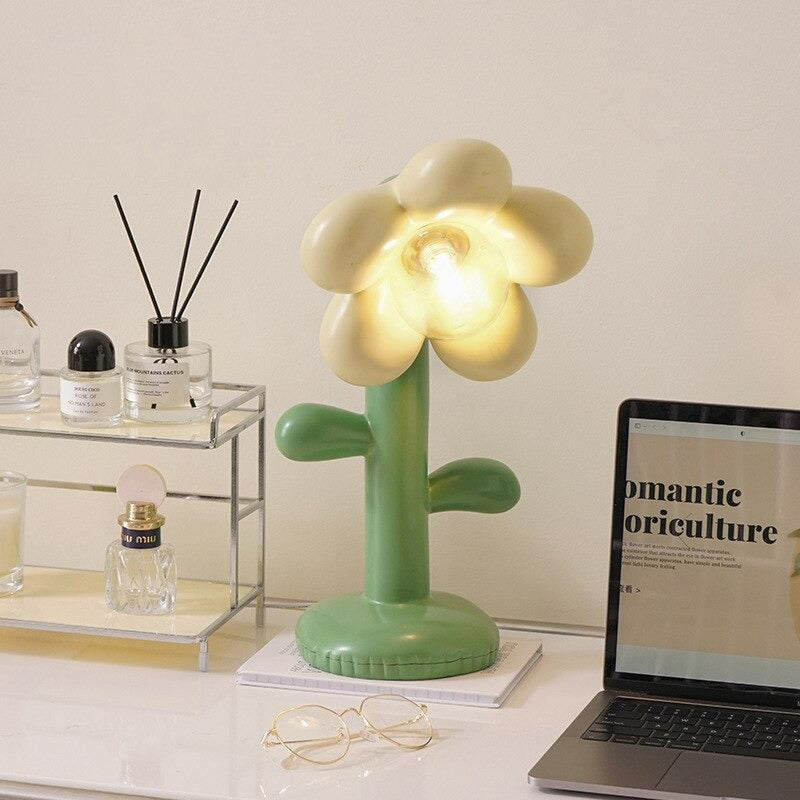 Flower Design Decorative Table Lamp