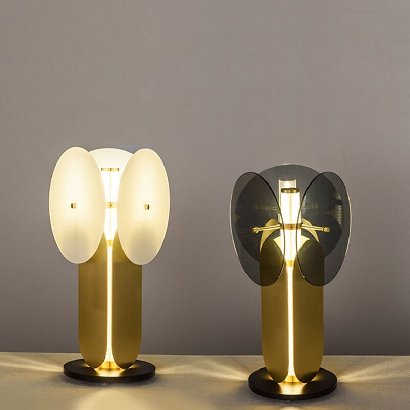 Modern Simple Golden Plating Metal Table Lamp