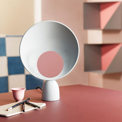 Modern Simple Painted Hardware Kid Desk Lamp