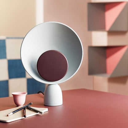 Modern Simple Painted Hardware Kid Desk Lamp