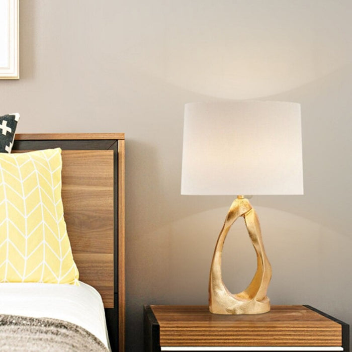 Simple Art Golden Resin Hollow Table Lamp