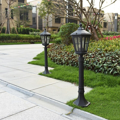 European Retro LED Outdoor Lawn Lamp