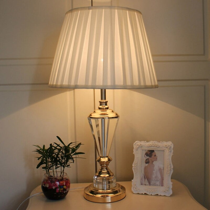 Classic Transparent K9 Crystal Decorative Table Lamp