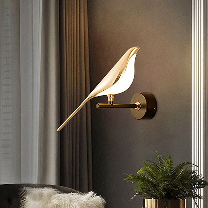 Novelty LED Golden Bird Rotatable Wall Lamp