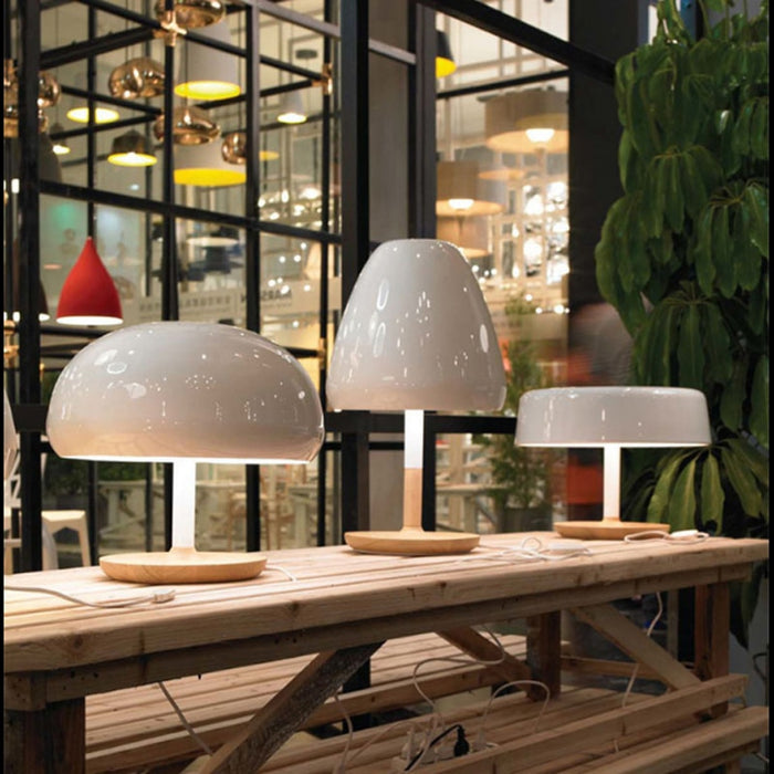 Nordic White Electroplated Metal Mushroom Design Table Lamp