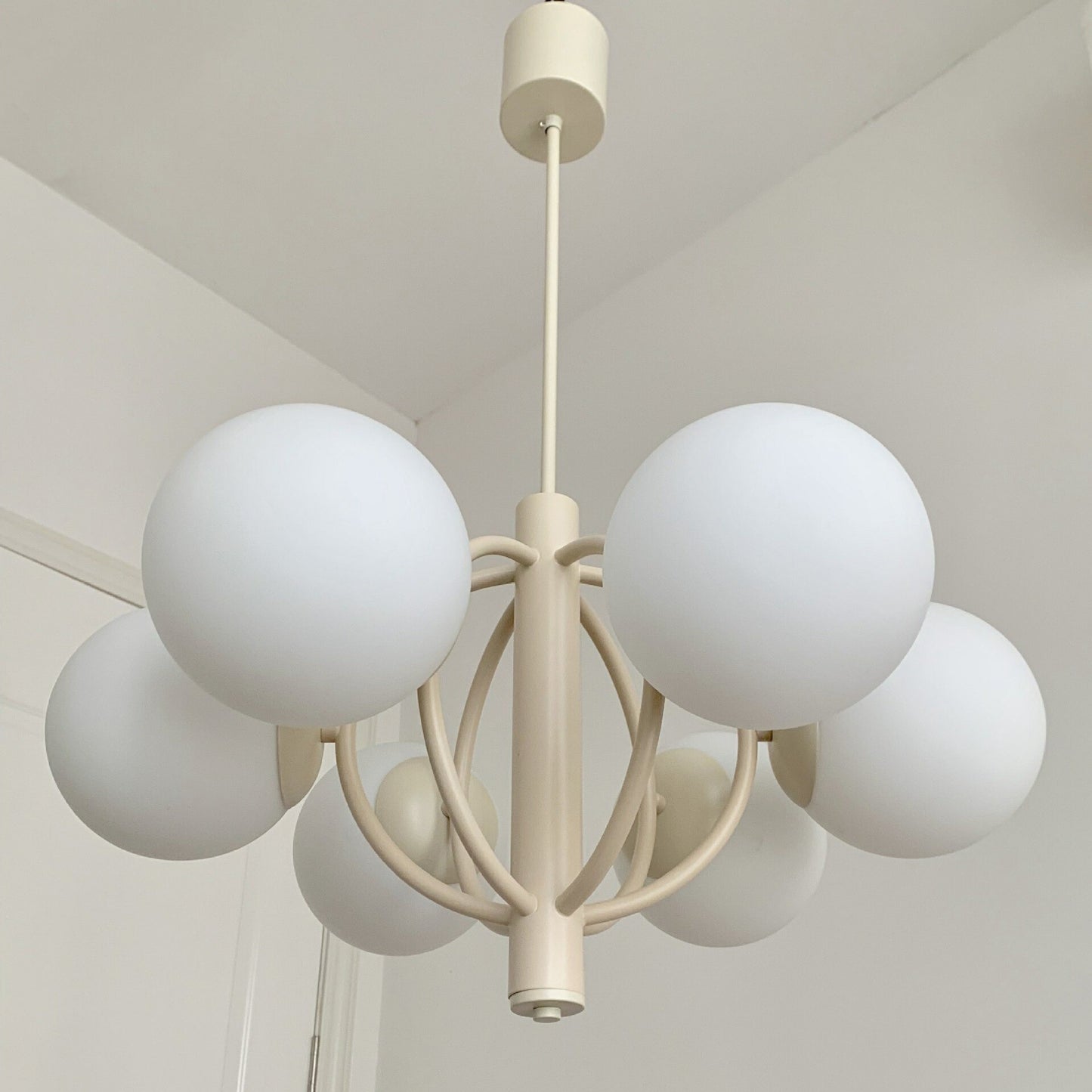 Retro Simple White Metal Six-Head Glass Ball Chandelier